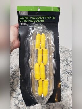 NIP Living Solution Corn Holder Trays and Holders Set Of 4